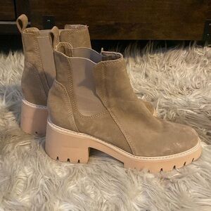 Dolce Vita Halina 9.5 tan suede